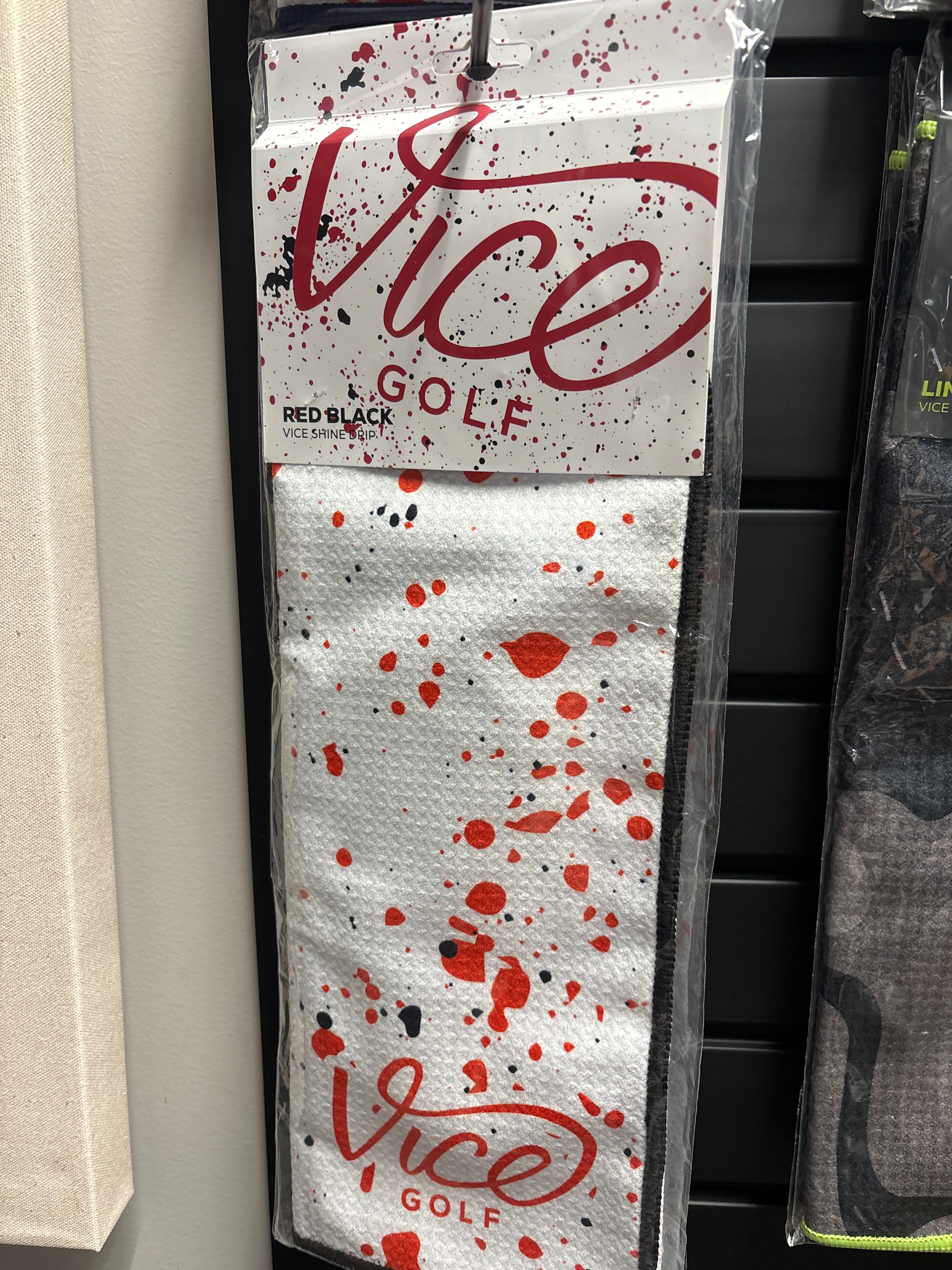 Vice Golf Towel Drip Red Black